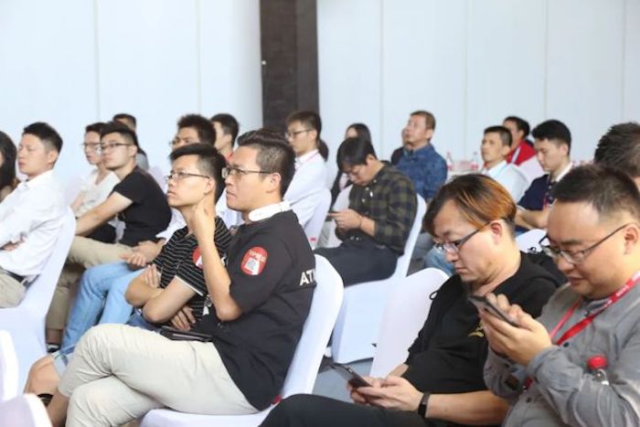 想让眼睛一饱眼福？第五届新材料新工艺及色彩（简称CMF）展览会等你来撩！