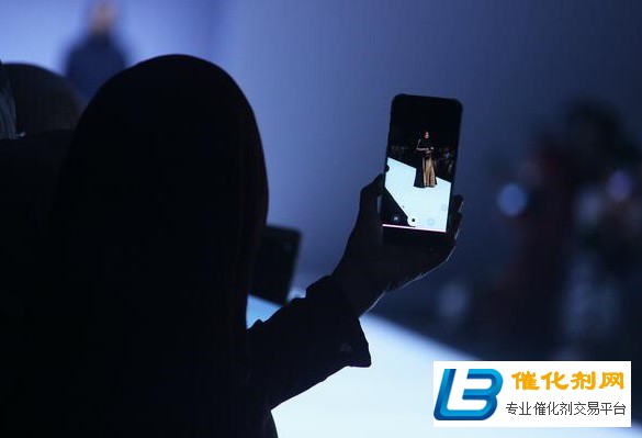 今秋及未来的时装周和贸易展览会是什么样？